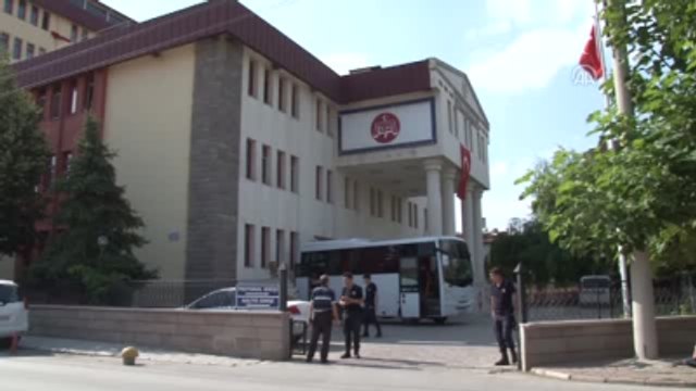 Fetö'nün Afyon İl İmam Yardımcısı Olduğu İfade Edilen Uysal Adliyeye Sevk Edildi