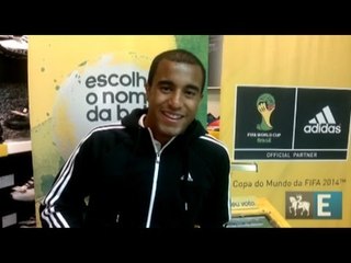 Lucas sonha em disputar a Copa de 2014 no Brasil