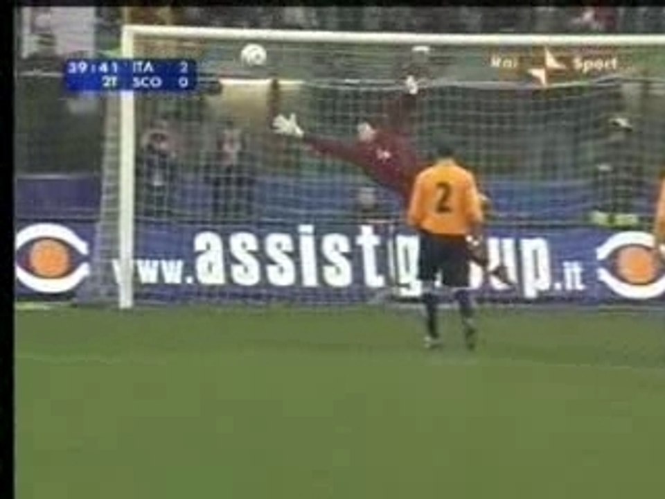 Pirlo 2-0 italie ecosse