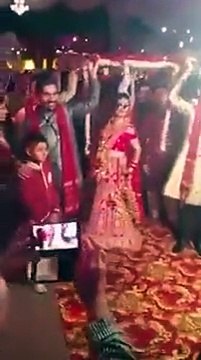 Most Amazing Entry of Bride in Her Wedding