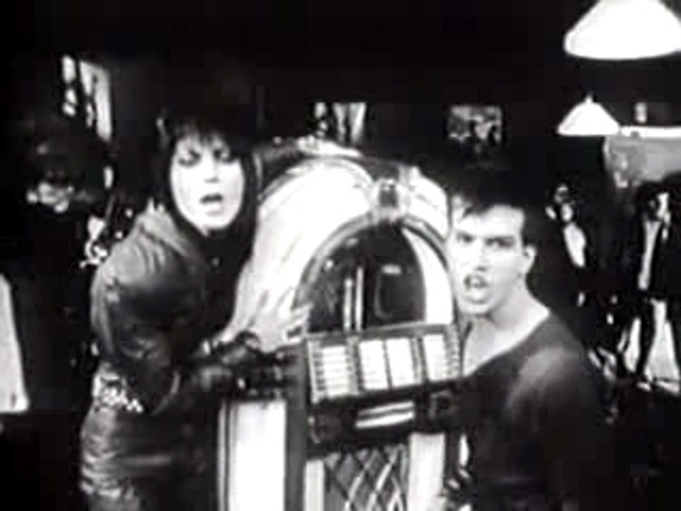 Joan Jett - I Love Rock N Roll - shared by Buccaneer [www.bi