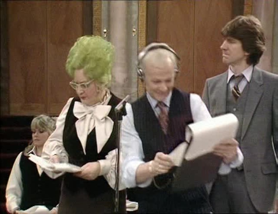 Are You Being Served - S 9 E 4 - Calling All Customers