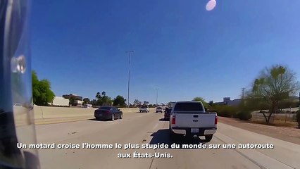 Tải video: Quand tu croises un débile à contre sens en BMX sur l'autoroute!