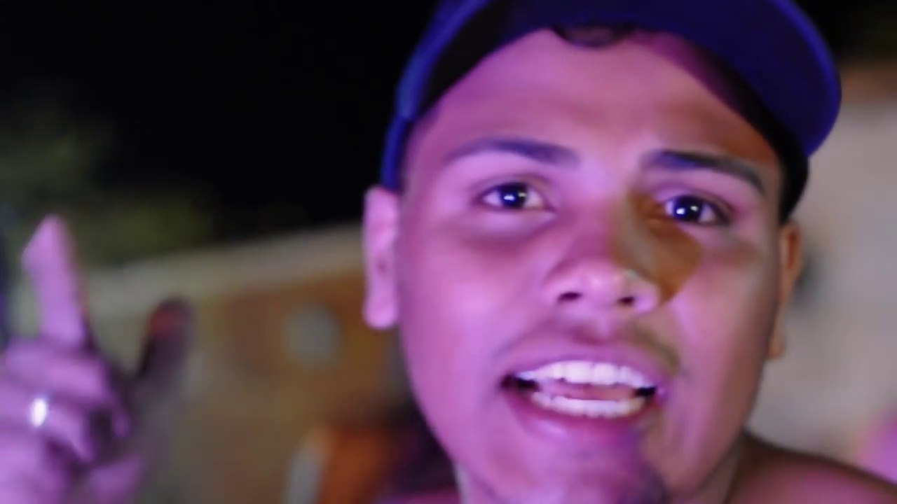 Mc Felipe SC - No Estralo da AK (QG dos MC's 2016)