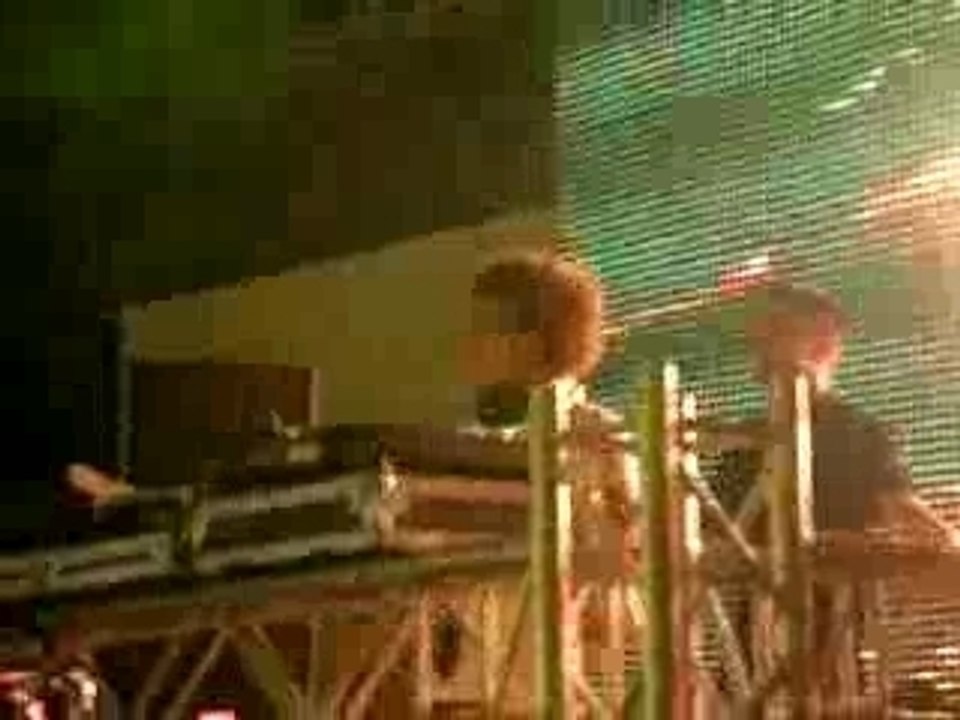 BARTOSZ BRENES LIVE AT GIGABOUM (13/07/2007)