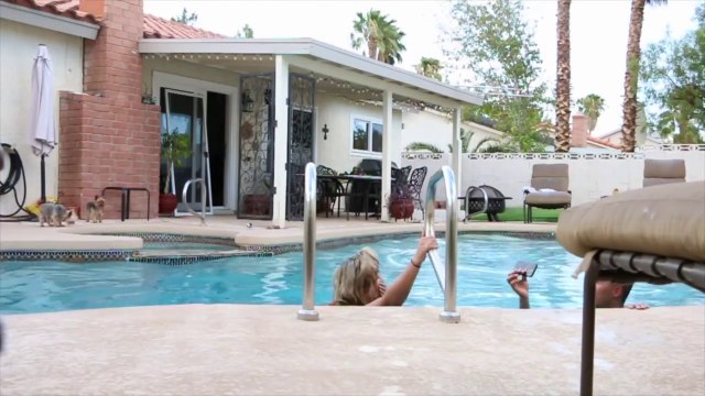 GIRLFRIEND DROWNING IN POOL PRANK