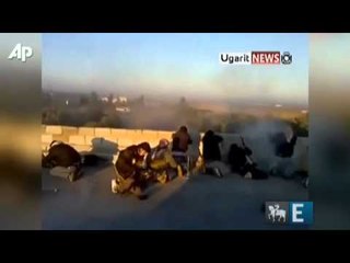 Observadores fogem de disparos na Síria