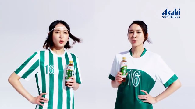 新垣結衣 2016.04.04 十六茶Ｗ フットサル 15s 720p