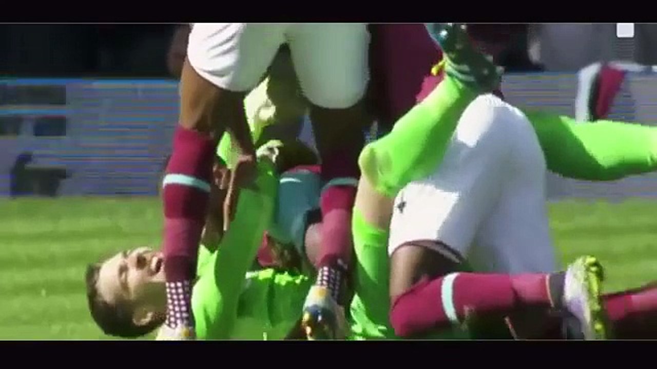 Suicidal Goalkeepers u25cf Craziest Football Skills