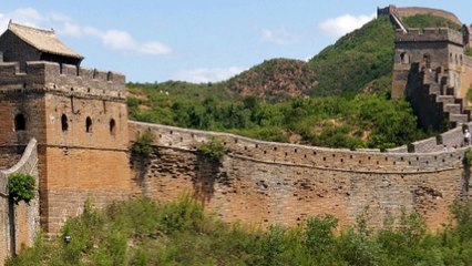 Bob Hope Sings on Peking's Great Wall