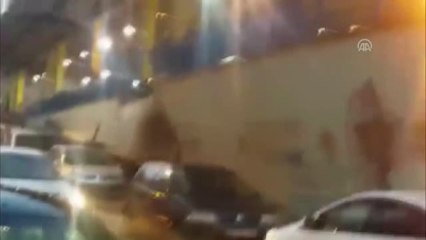 Başkentte Şiddetli Yağış - Pazar Yerinin Duvarının Çökme Anı