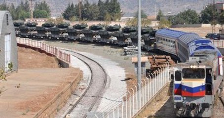 İstanbul'dan Yola Çıkan Tanklar Suriye Sınırına Ulaştı