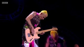 Red Hot Chili Peppers - Around The World (Live at Reading Festival 2016) [HD]