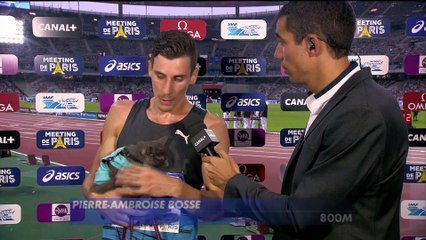 Pierre-Ambroise Bosse vient avec son chat en interview !