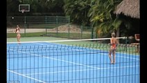 Kim Kardashian plays Tennis in bikini Exclusive Pics !