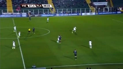 فيديو.. خطأ ساذج لمدافع يتسبب في هدف من أجمل الأهداف التي يمكن أن تراها -