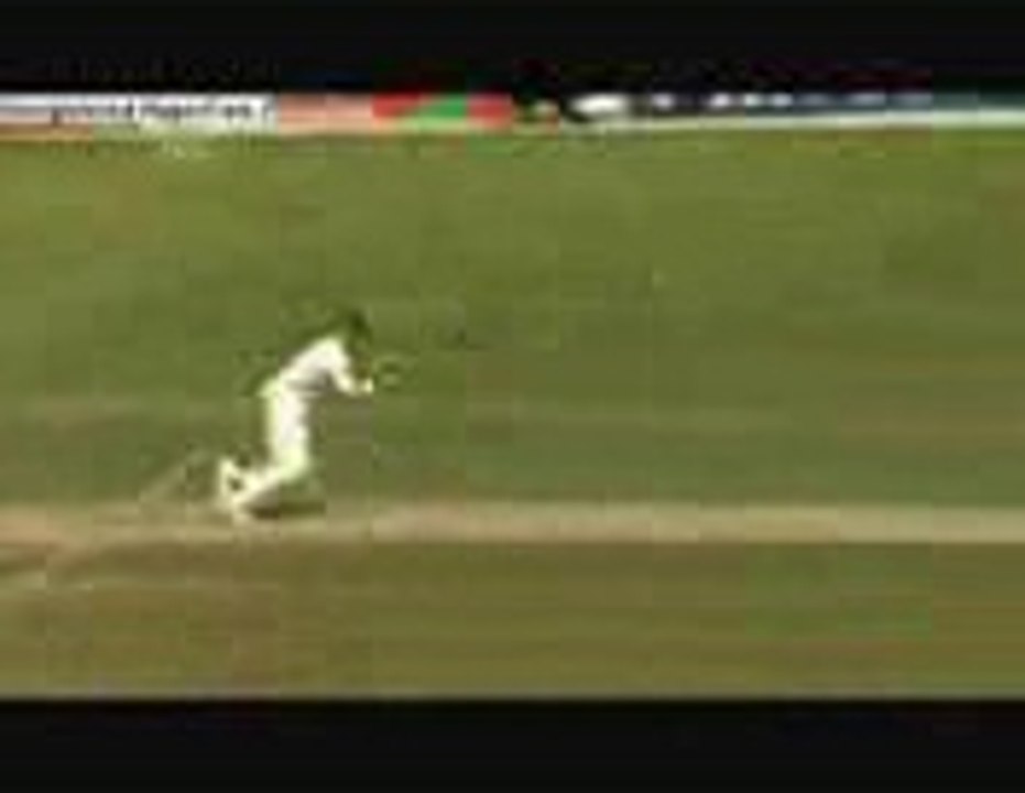 TOP TEN HISTORICAL RUN OUTS  IN CRICKET HISTORY