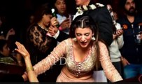 Urwa Hocane Dancing Drinking & Partying Spotted in India