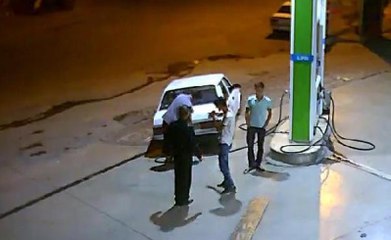 Böylesi Görülmedi! Önce Gasp Ettiler, Sonra Kucaklaştılar