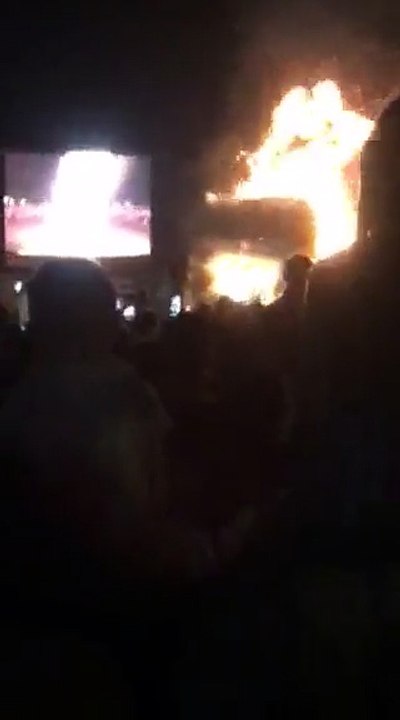 brûlage des maronnes du géant Goliath qui ouvre les festivités de la ducasse d'Ath