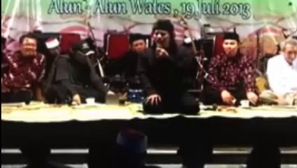 Cak Nun Ngaji Bareng Kyai Kanjeng DIANTARA MANUSIA OJO ONO SENG NGENYEK Part 2 of 2