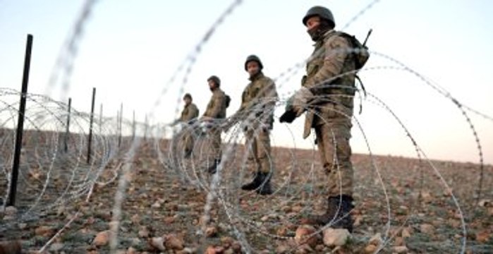 PKK'lı Teröristler Operasyondaki Birliğe Saldırdı! 2 Asker Yaralı, 6 Terörist Öldürüldü
