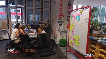 German expects up to 300,000 refugees this year