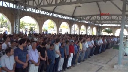 Adıyaman'da Hayatını Kaybedenler Son Yolculuğuna Uğurlandı