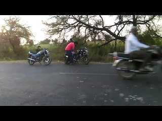 Vidéo drôle de prendre la moto que je suis le propriétaire