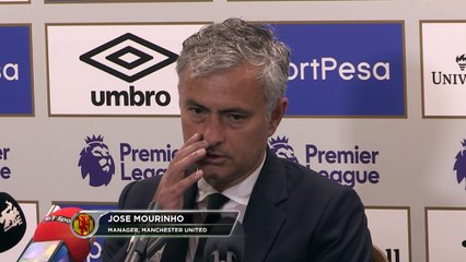Man Utd - Fellaini blessé, Mourinho inquiet
