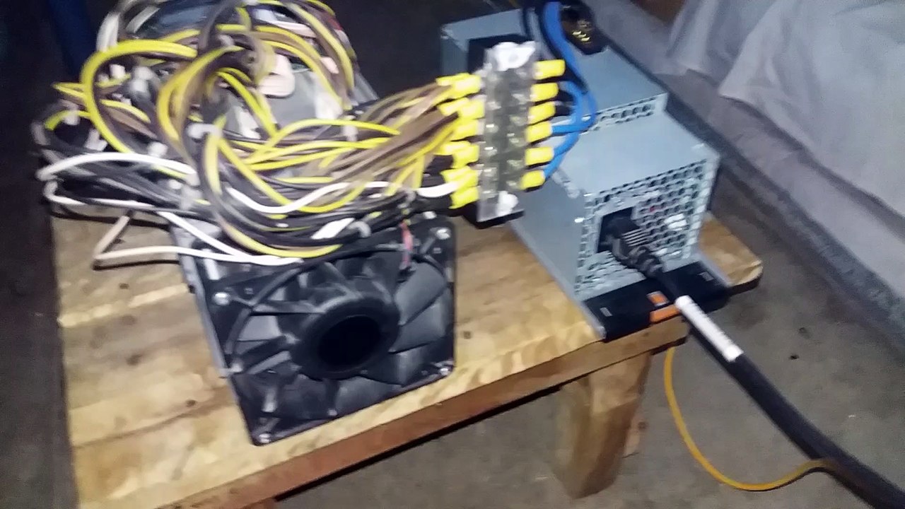 bitcoin miner s7 in pakistan