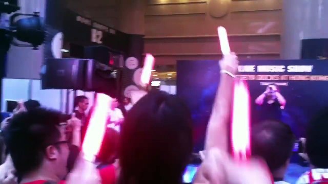 Soldier Dream en vivo en el Evento de Saint Seiya en Hong Kong