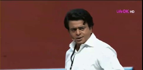 Pakistani Shahrukh Khan stuns Indian Audience