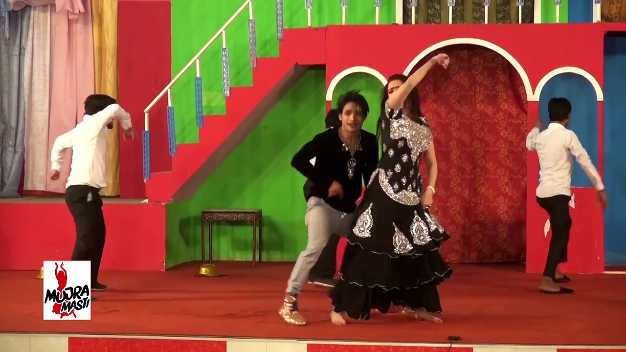 DR. AIMA NEW 2016 PAKISTANI MUJRA DANCE