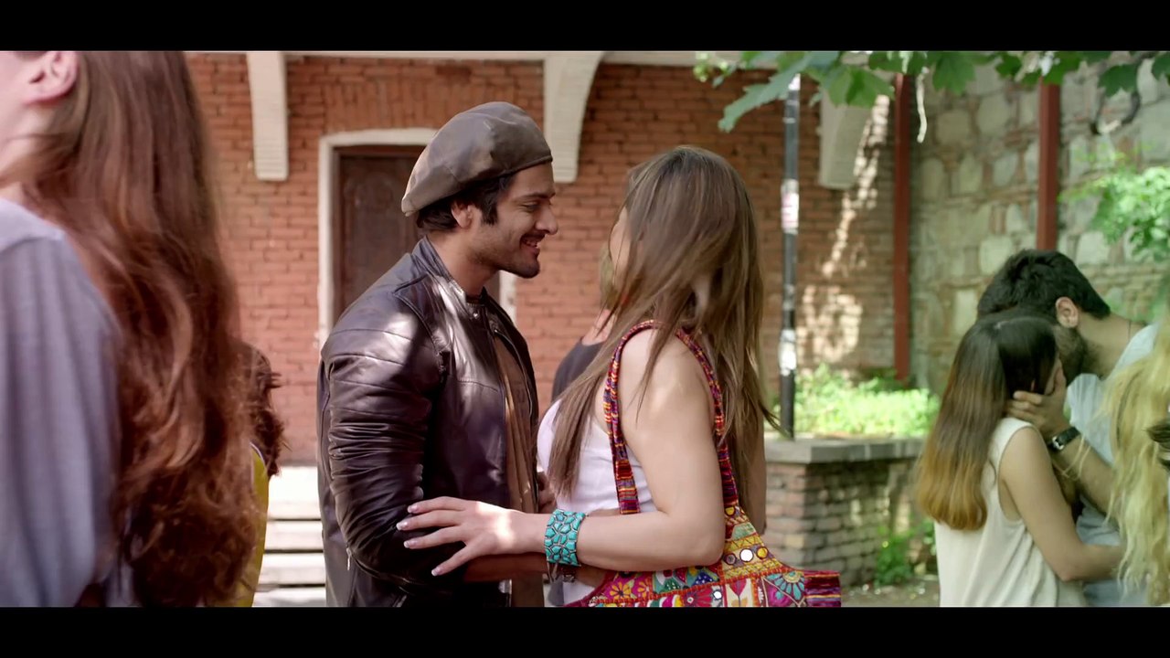 PYAAR MANGA HAI -  Zareen Khan - Ali Fazal - Armaan Malik - Fun 4 Everyone