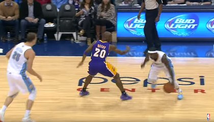 Le cross meurtrier de Ty Lawson sur Jodie Meeks