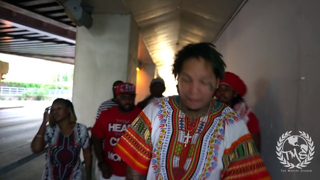 Fusillade sur le tournage d'un clip contre la violence des armes par un rappeur aux Etats Unis