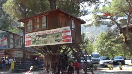 Seydikemer Sıcaktan Bunalan Saklıkent'e Akın Ediyor