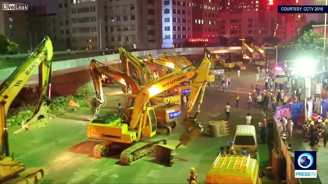 Plus de 100 pelleteuses démantèlent un pont en une seule nuit en Chine