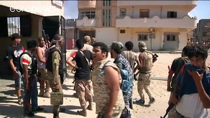 Tải video: Fuertes pérdidas entre las fuerzas libias en el asalto final contra el Dáesh en Sirte