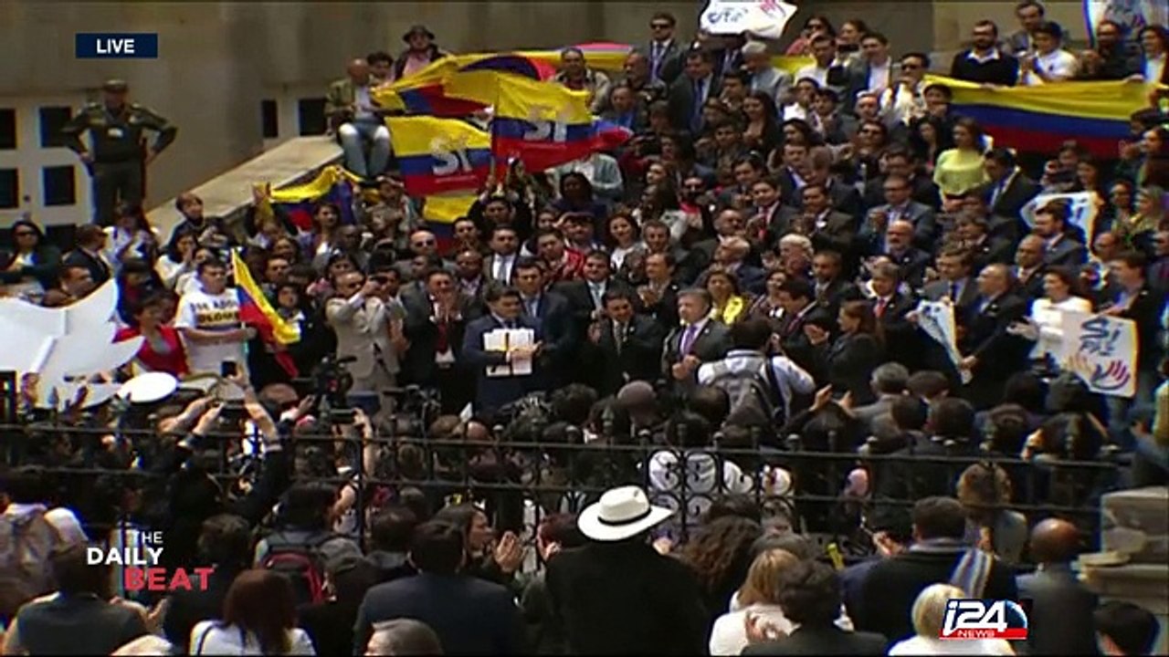 Colombia : FARC rebels formally announce definitive ceasefire