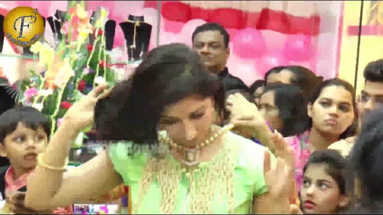 STYLISH INAUGURATION OF VARDAN GEMS & FASHION JEWELLERY BY NIHARICA RAIZADA