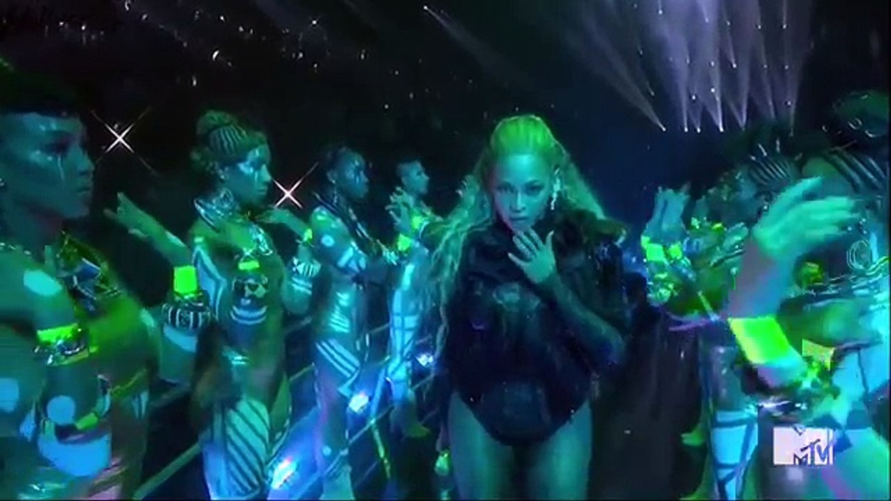 Beyonce SLAYS 2016 MTV VMAs Performance of Lemonade