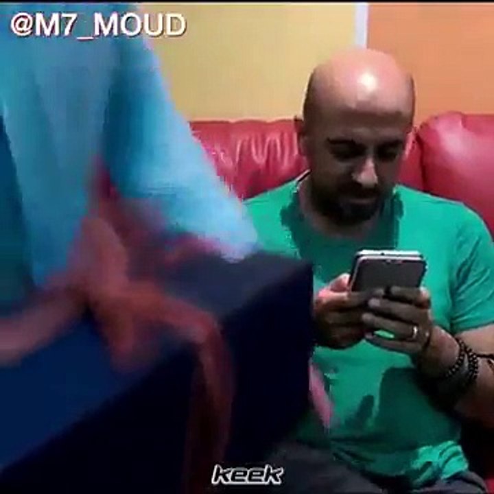 اهم شي لهديه هههه عنجد بيوجع لقلب ...ضحك