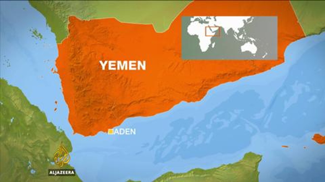 Yemen: Scores killed in ISIL-claimed suicide bombing in Aden