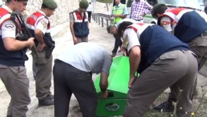 İnegöl Tatil Dönüşü Kaza 1 Ölü, 4 Yaralı