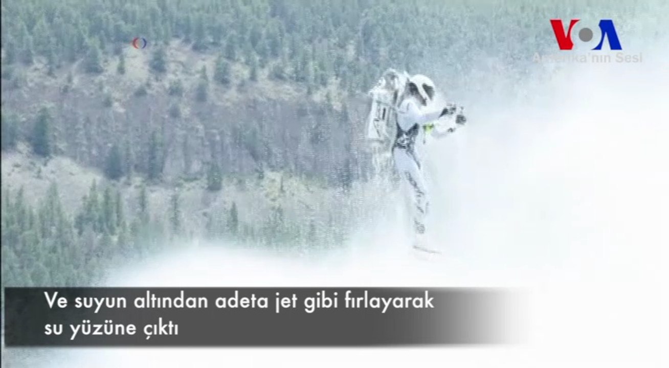 Sırt Roketi Pilotu Eric Scott
