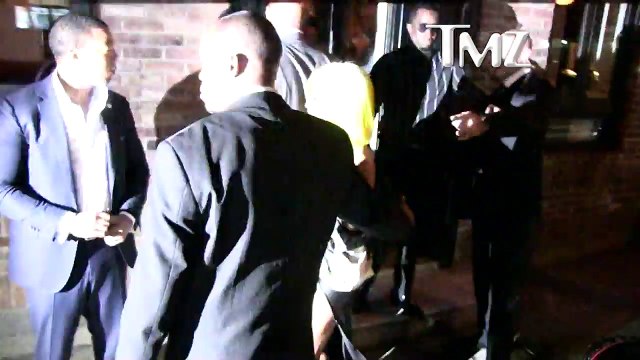 Beyonce, Jay Z, Diddy, Swizz Beatz & Kanye Hip-Hop Royalty Stick Together