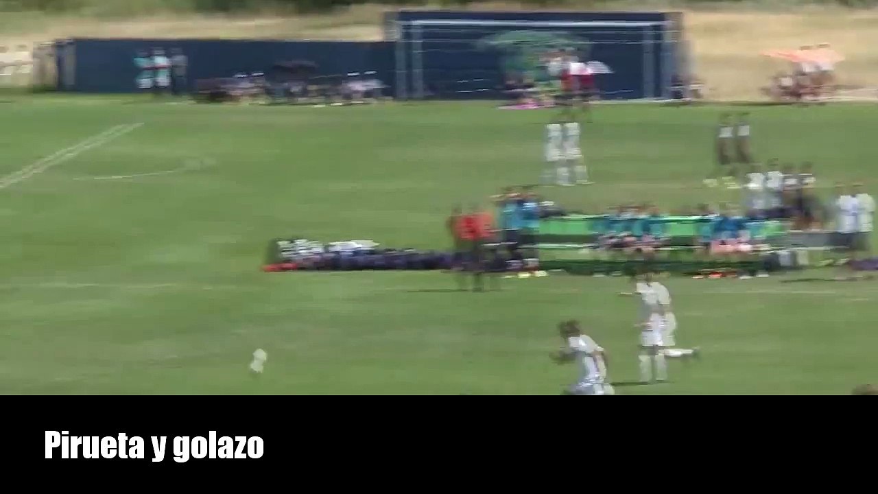 Viral: Pirueta y golazo en partido de fútbol