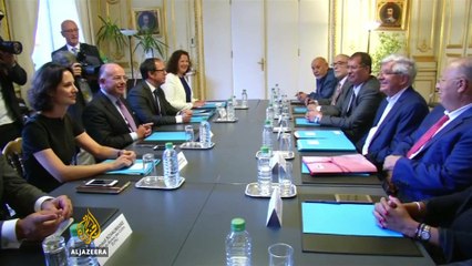 France reaches out to Muslims after burkini controversy